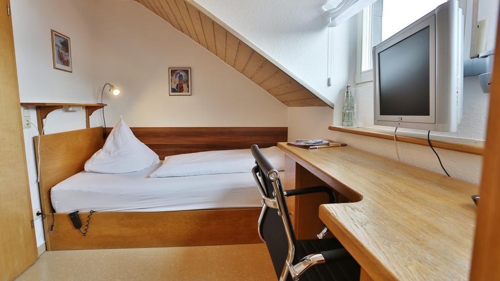 Hotel Gasthof Roessle Rottenburg am Neckar Екстериор снимка